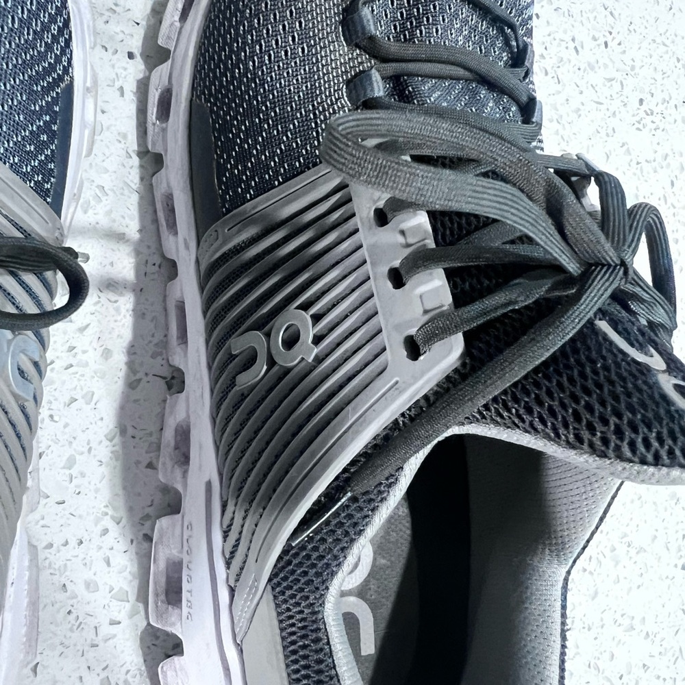 ON Running Gray Sneakers Mens Size 8.5 Grey Black - Picture 6 of 11